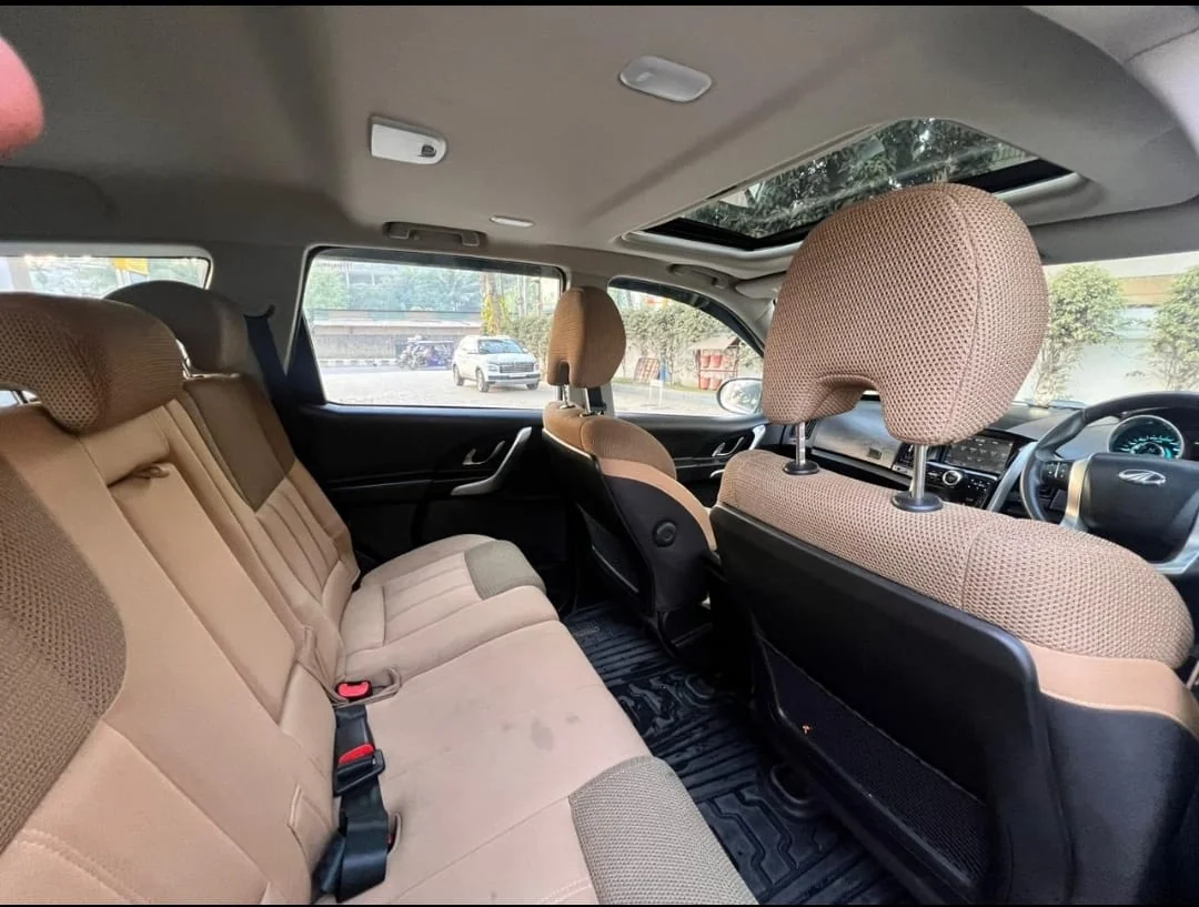 Mahindra XUV500 - Thumbnail 9